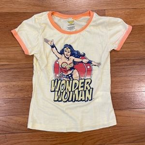 Wonder Woman T-shirt, yellow size 4T
